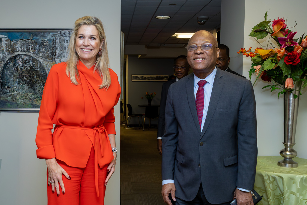 Le Gouverneur Jean-Claude Kassi Brou et Sa Majesté la Reine Máxima des Pays-Bas