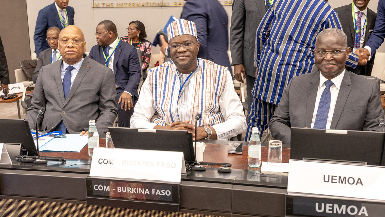 Réunion de haut niveau entre les Autorités de l'UEMOA et le Département Afrique du FMI, à Washington D.C., le jeudi 16 avril 2026